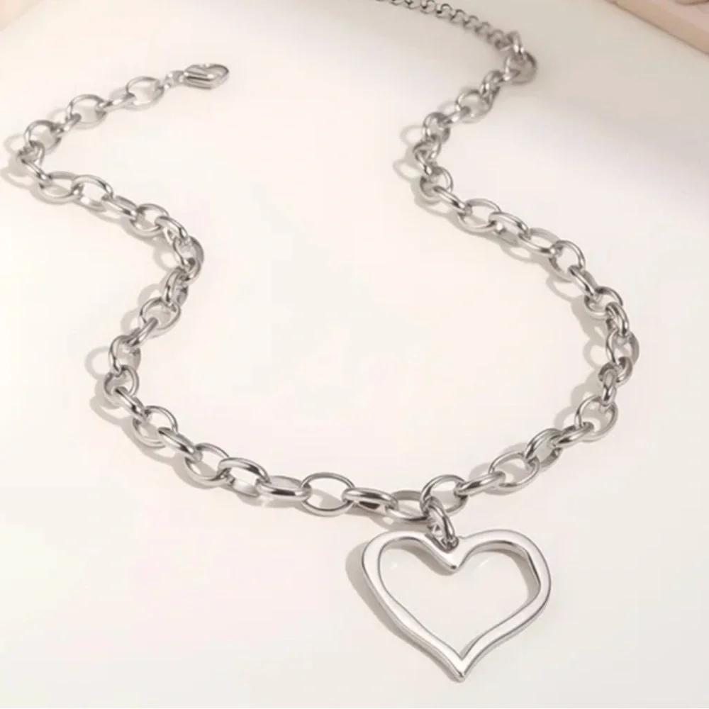 Silver Open Heart Link Necklace